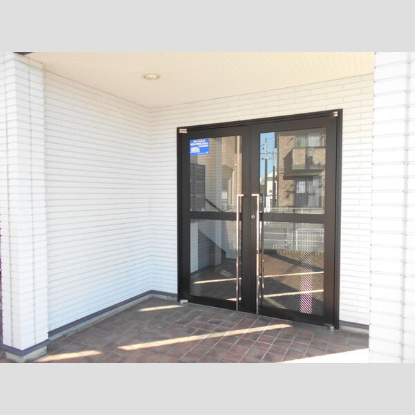 現地周辺 (エントランス)