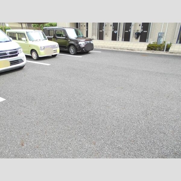 駐車場 (駐車場)