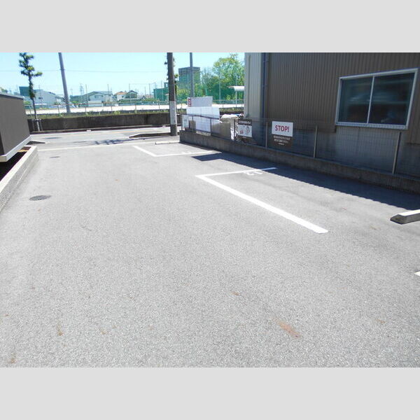 駐車場 (駐車場)