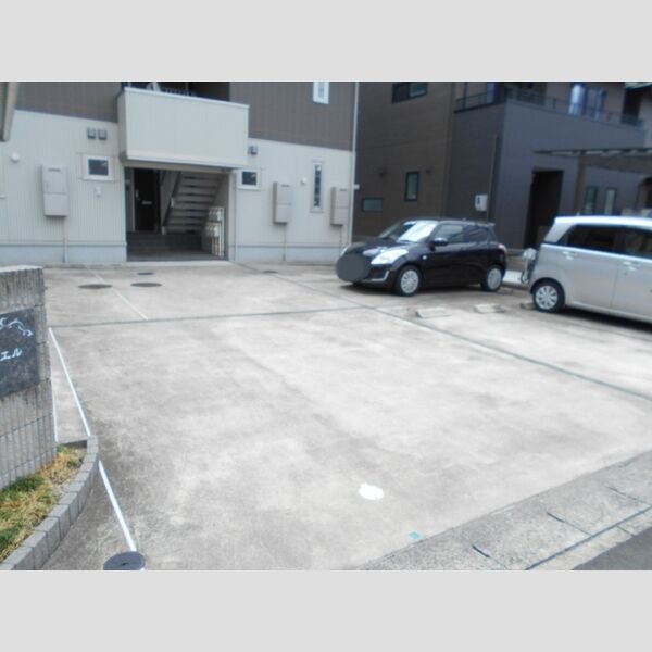 駐車場 (駐車場)