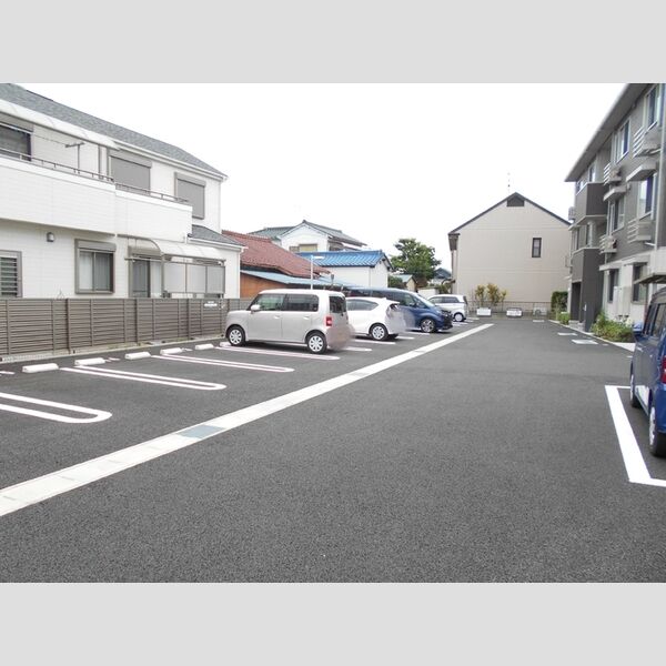 駐車場 (駐車場)