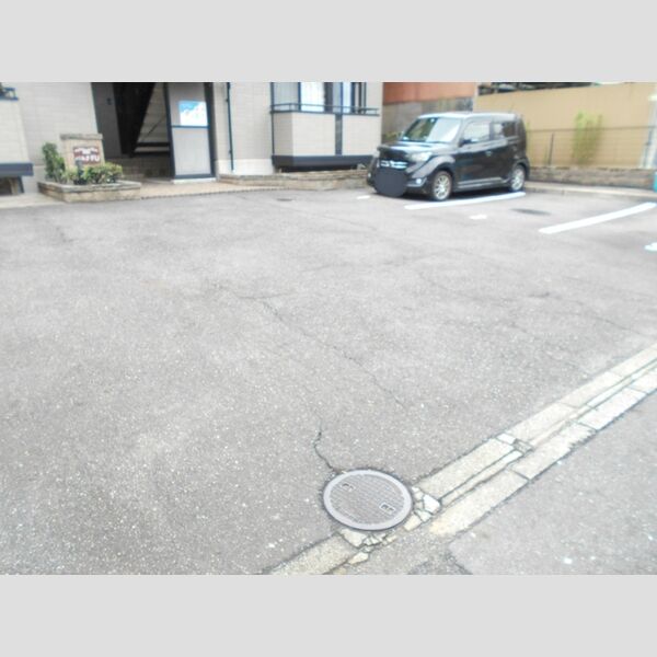 駐車場 (駐車場)