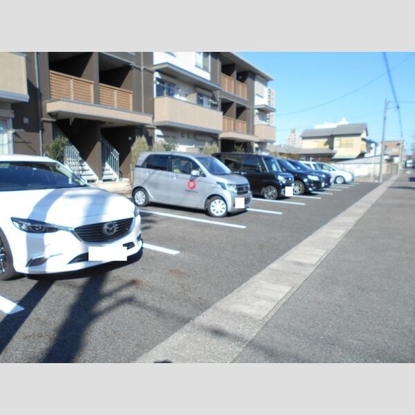 駐車場 (駐車場)