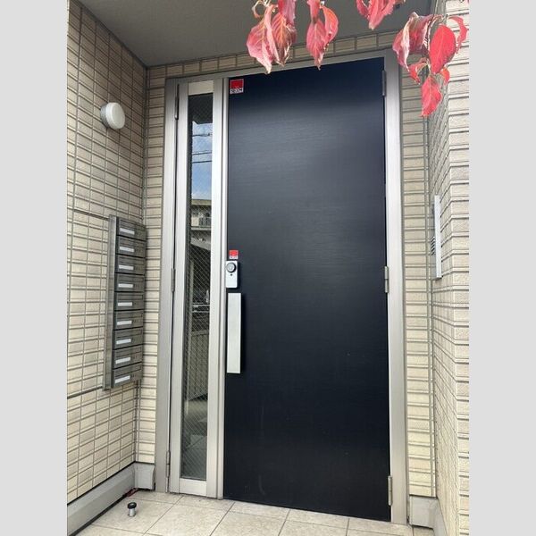 エントランス (エントランス)