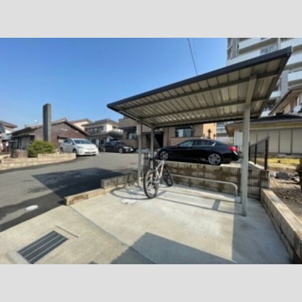 駐車場 (駐輪場)