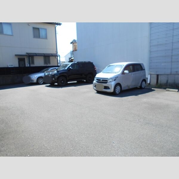 駐車場 (駐車場)