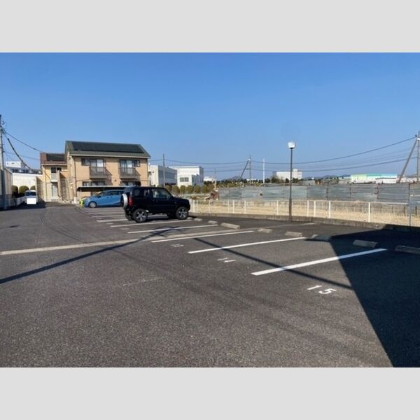 駐車場 (駐車場)