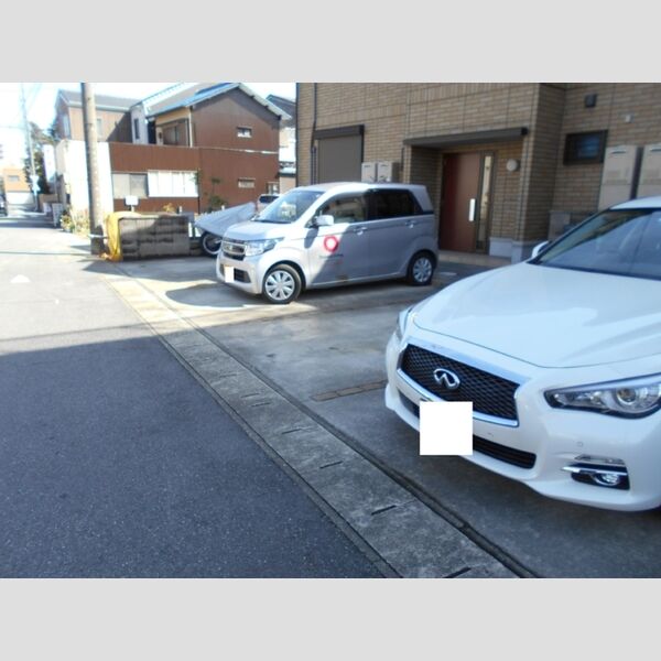 駐車場 (駐車場)