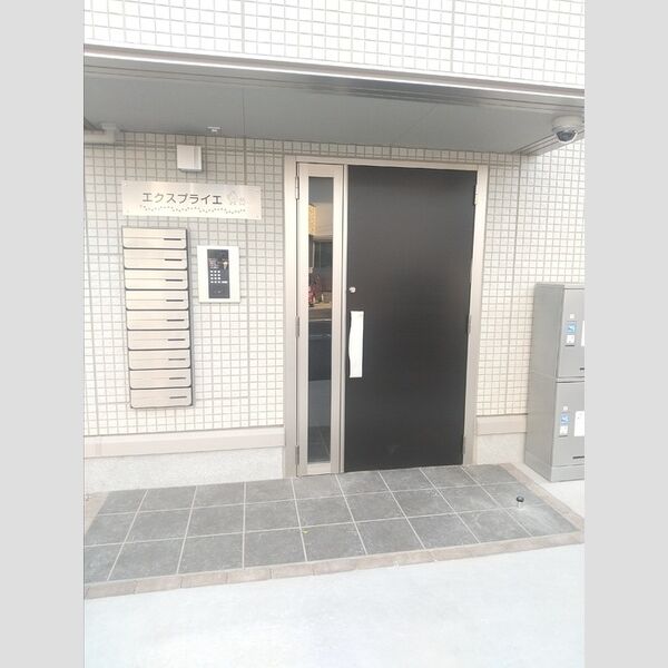 エントランス (エントランス)