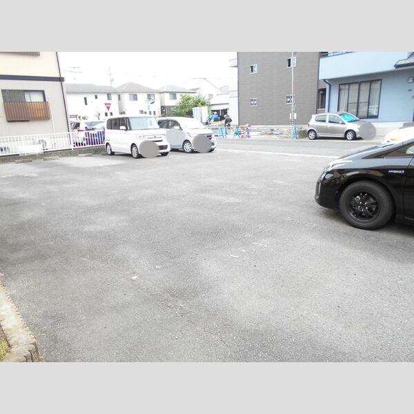 駐車場 (駐車場)