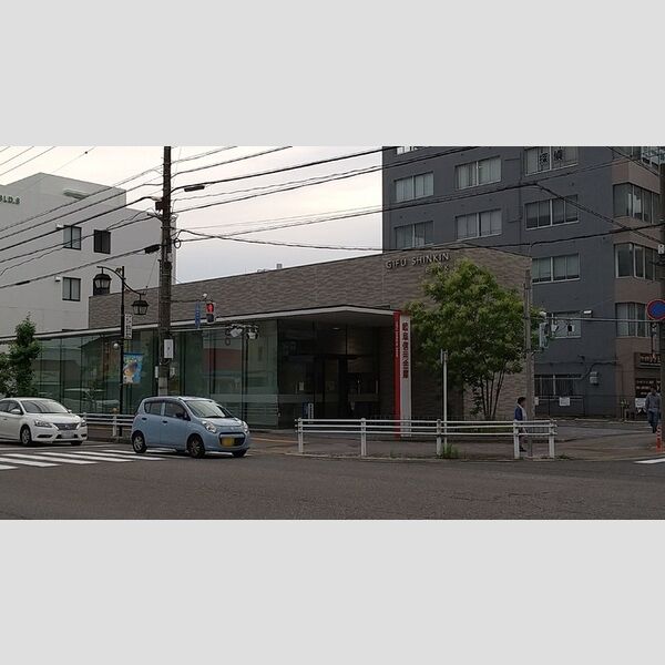 現地周辺 (岐阜信用金庫春日井市役所前支店(914m))