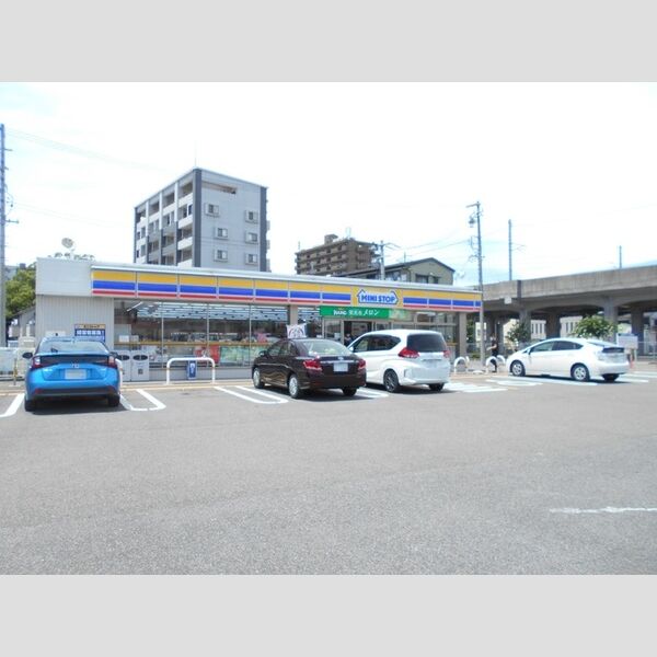 現地周辺 (ミニストップ春日井勝川店(337m))