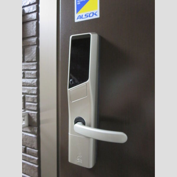 玄関 (ICカードキー)