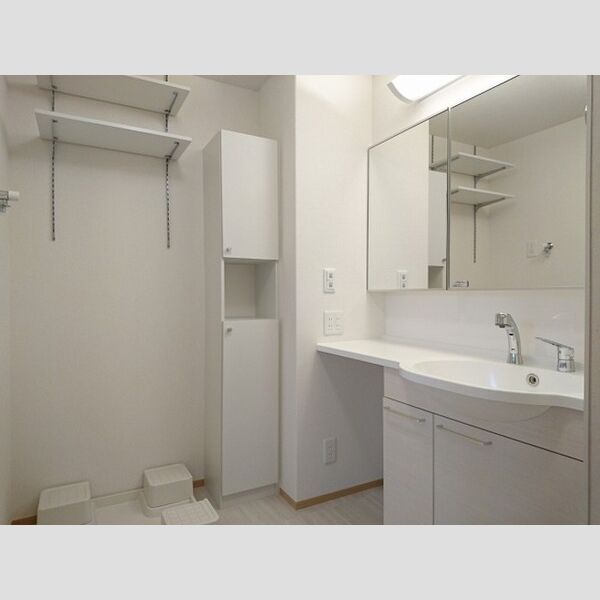洗面所 (洗髪洗面化粧台)