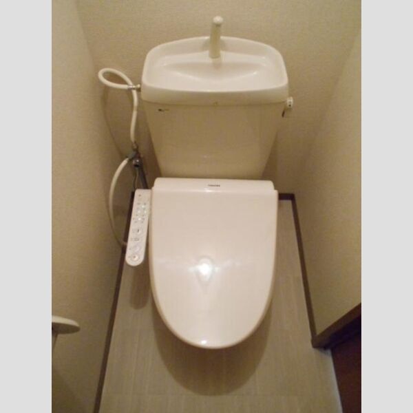 トイレ (温水洗浄暖房便座)