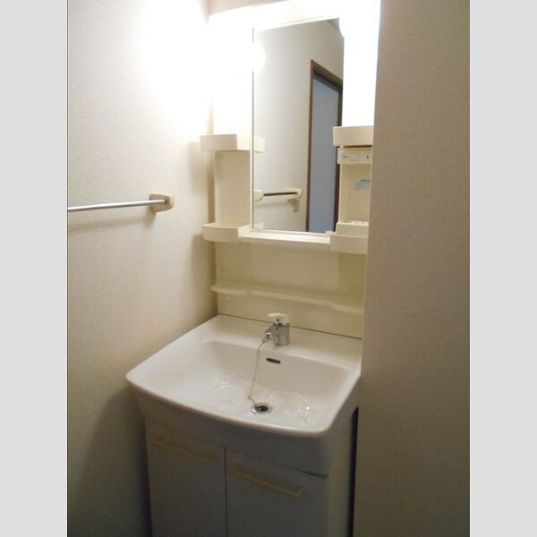 洗面所 (洗髪洗面化粧台)