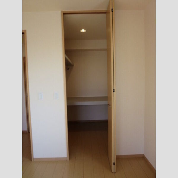 収納 (ウォークインクローゼット)