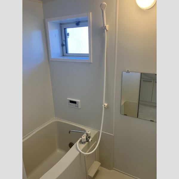 バス (追い焚き給湯付き浴室)