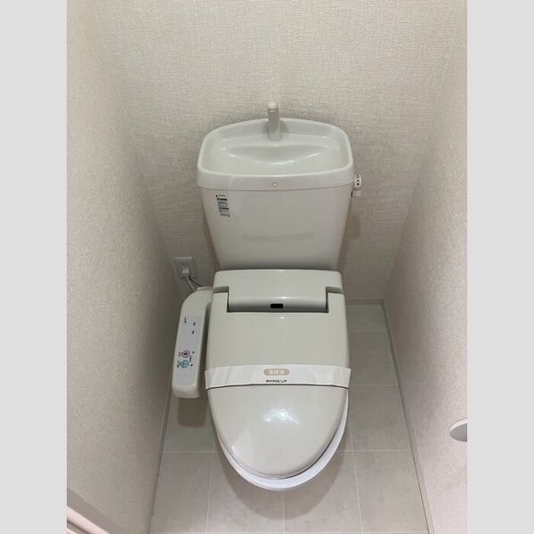 トイレ (温水洗浄暖房便座)