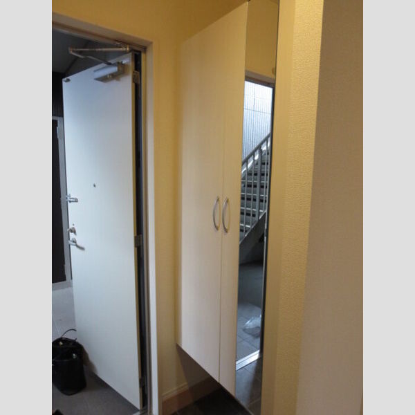 玄関 (シューズボックス)