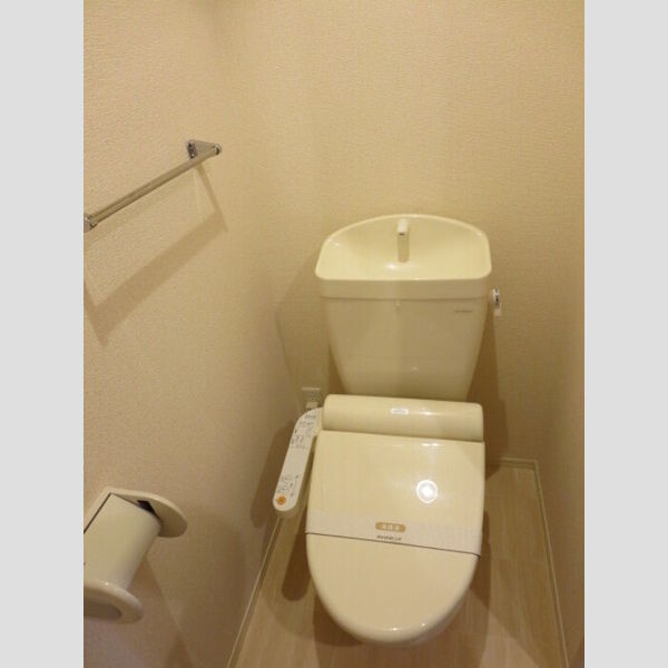 トイレ (温水洗浄暖房便座付トイレ)