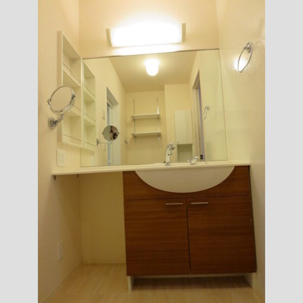 洗面所 (洗髪洗面化粧台)