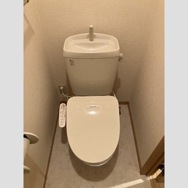 トイレ (トイレ(温水洗浄暖房便座))