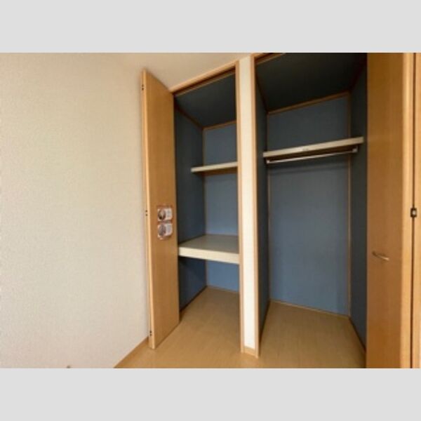 収納 (北洋室:収納)