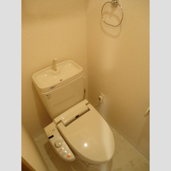 トイレ (温水洗浄暖房便座)