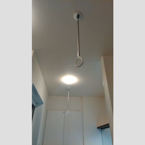 洗面所 (洗面室　室内物干し)