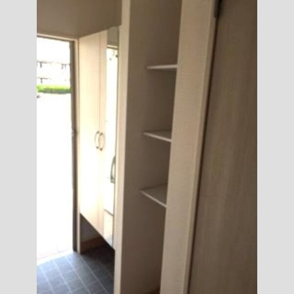 玄関 (シューズボックス)