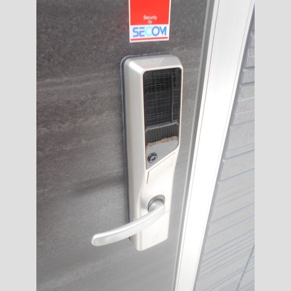 玄関 (ICカードキー)