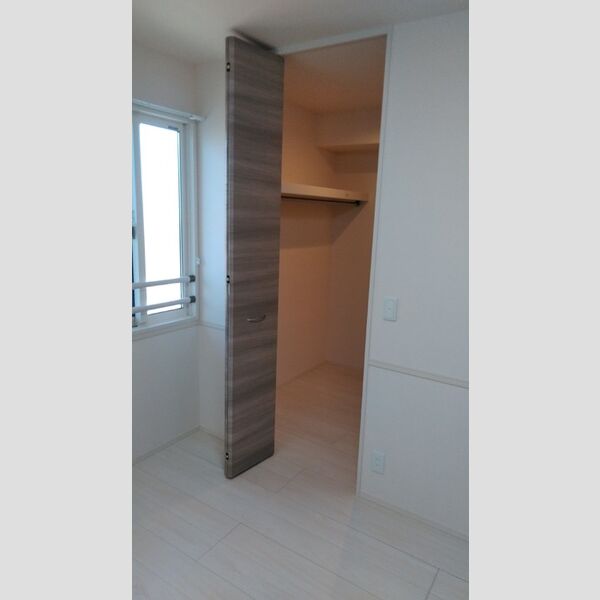 収納 (ウォークインクローゼット)