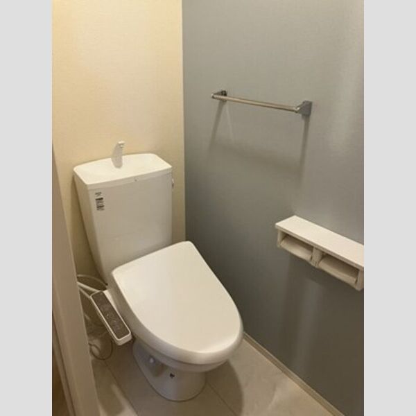 トイレ (トイレ(温水洗浄暖房便座))