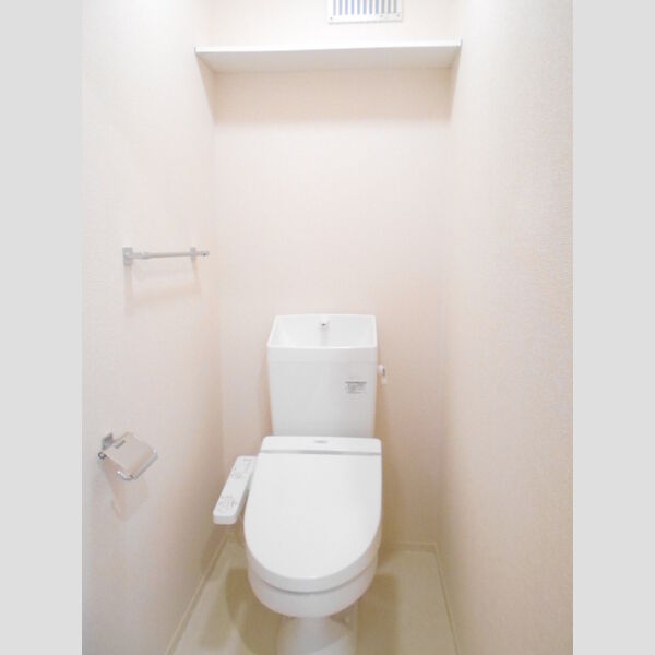 トイレ (温水洗浄暖房便座)