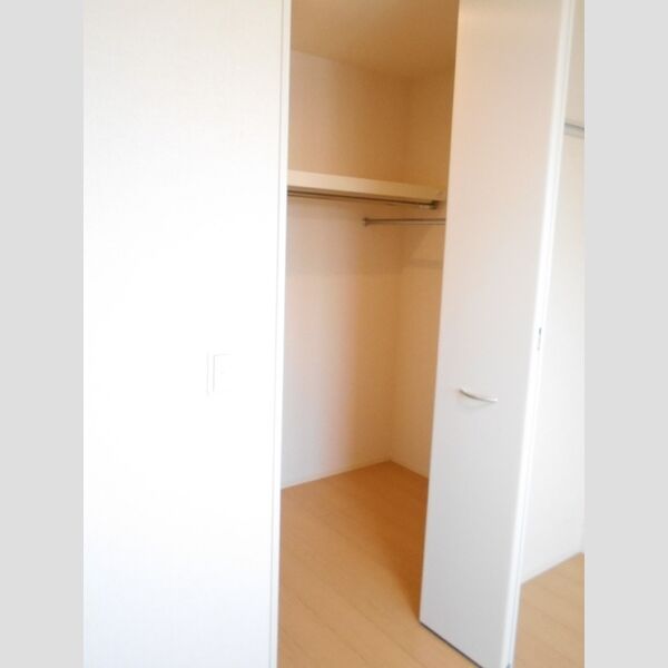 収納 (ウォークインクローゼット)