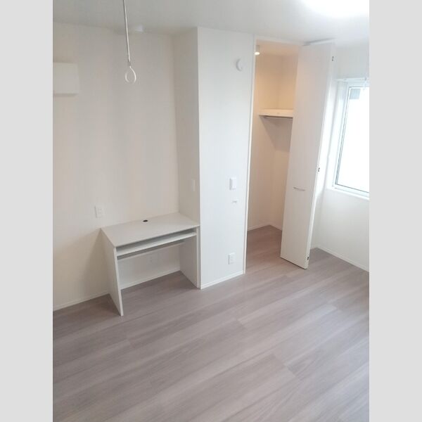 その他 (洋室　クローゼット　棚)