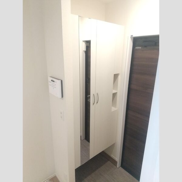 玄関 (シューズボックス)