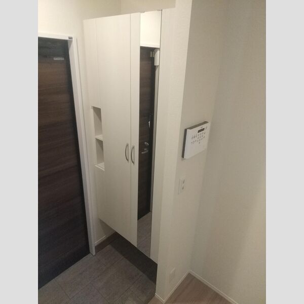 玄関 (シューズボックス)