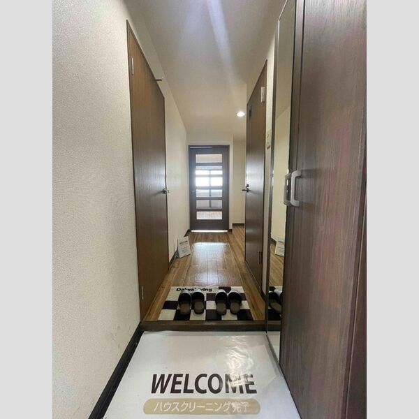 玄関 (玄関)