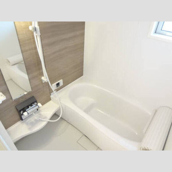 バス (浴室(窓付))