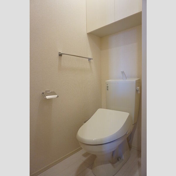 トイレ (温水洗浄暖房便座)