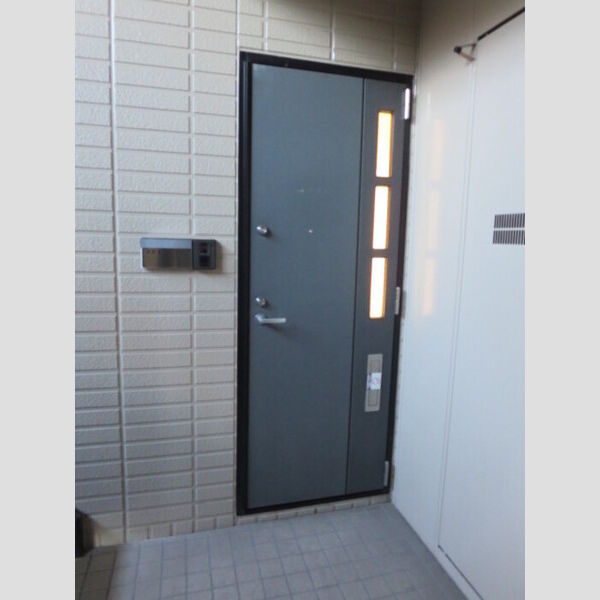 玄関 (玄関ドア)