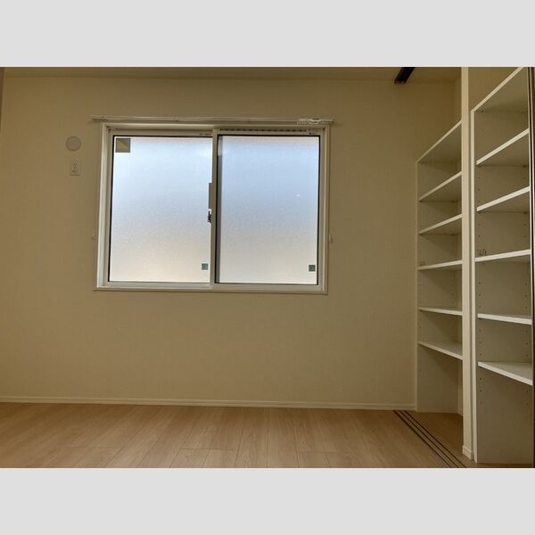 その他 (北東洋室)