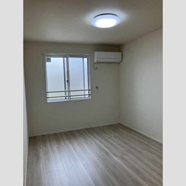 その他 (北東洋室)