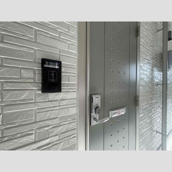 玄関 (玄関(カードキー))