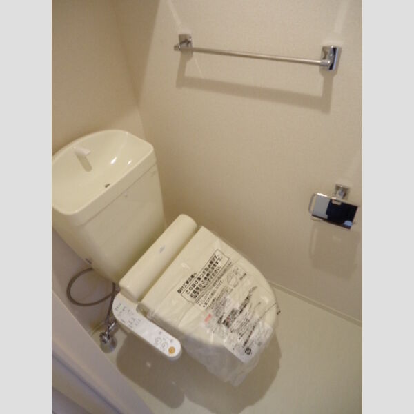 トイレ (温水洗浄暖房便座)