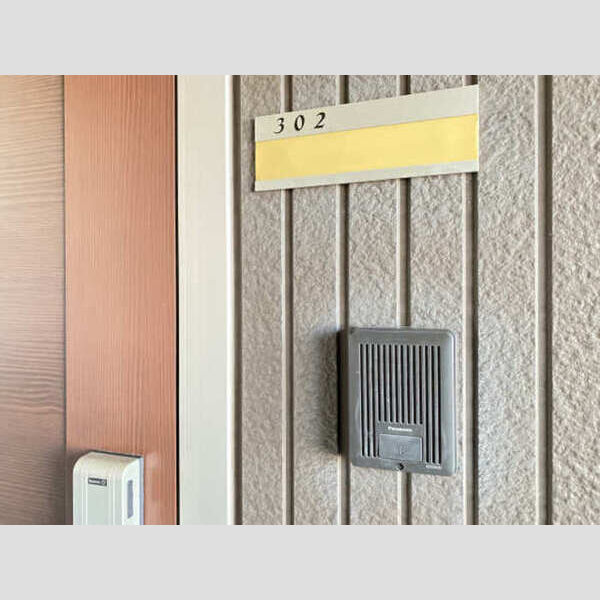 玄関 (インターホン)