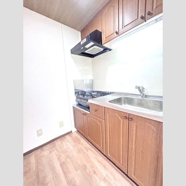 キッチン (キッチン)