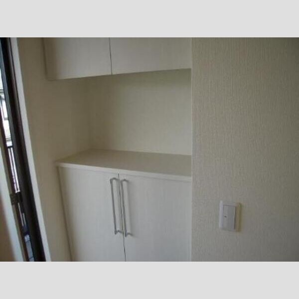 玄関 (玄関収納203)